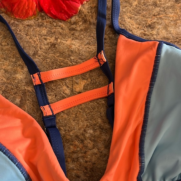 NWT TANKINI TOP - Picture 2 of 6